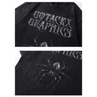 Чоловіча футболка «Arachnid Gothic» з 100% бавовни, прикрашена зображенням павука у готичному стилі.
