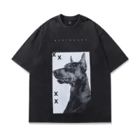 Футболка «DOBERMANN X» чорного кольору з принтом добермана, виготовлена з 100% бавовни, вільний крій, оверсайз.