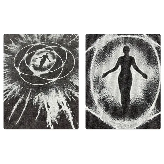 Лонгслів «Soul Energy» з графічним дизайном поєднує комфорт, якість та стиль. Чорний базовий відтінок і символічний принт роблять його універсальним елементом гардеробу для будь-якої ситуації.