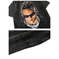Футболка-oversize із темної бавовни з друком обличчя у стилі Travis Scott.
