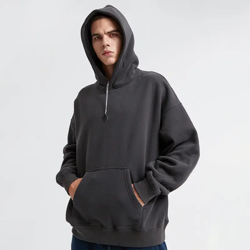 Об’ємне худі Oversize «Texas» із м'якої 100% бавовни. Модель має капюшон, кишеню-«кенгуру» та еластичні манжети для максимального комфорту.