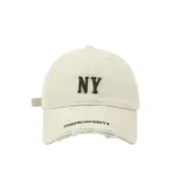 Бейсболка «New York» у вінтажному стилі з вишивкою «NY» та ефектом потертості. Доступна в семи кольорах.