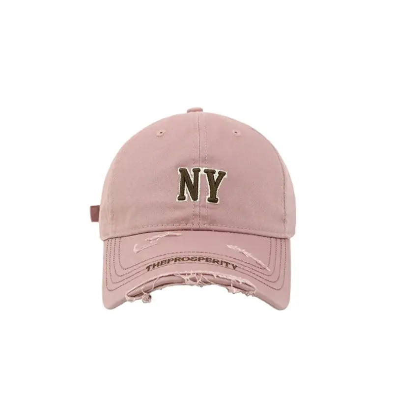 Бейсболка «New York» у вінтажному стилі з вишивкою «NY» та ефектом потертості. Доступна в семи кольорах.