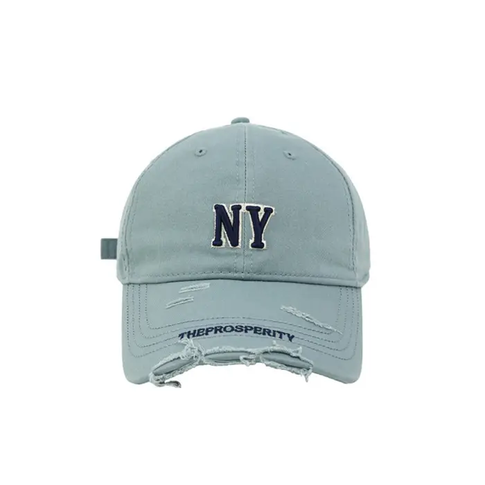 Бейсболка «New York» у вінтажному стилі з вишивкою «NY» та ефектом потертості. Доступна в семи кольорах.