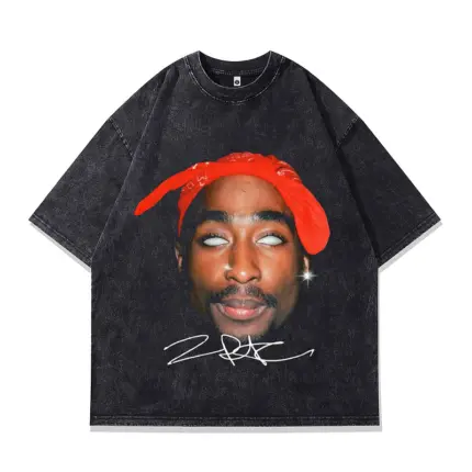 Чорна oversize футболка з великим принтом 2Pac у червоній бандані та білим автографом