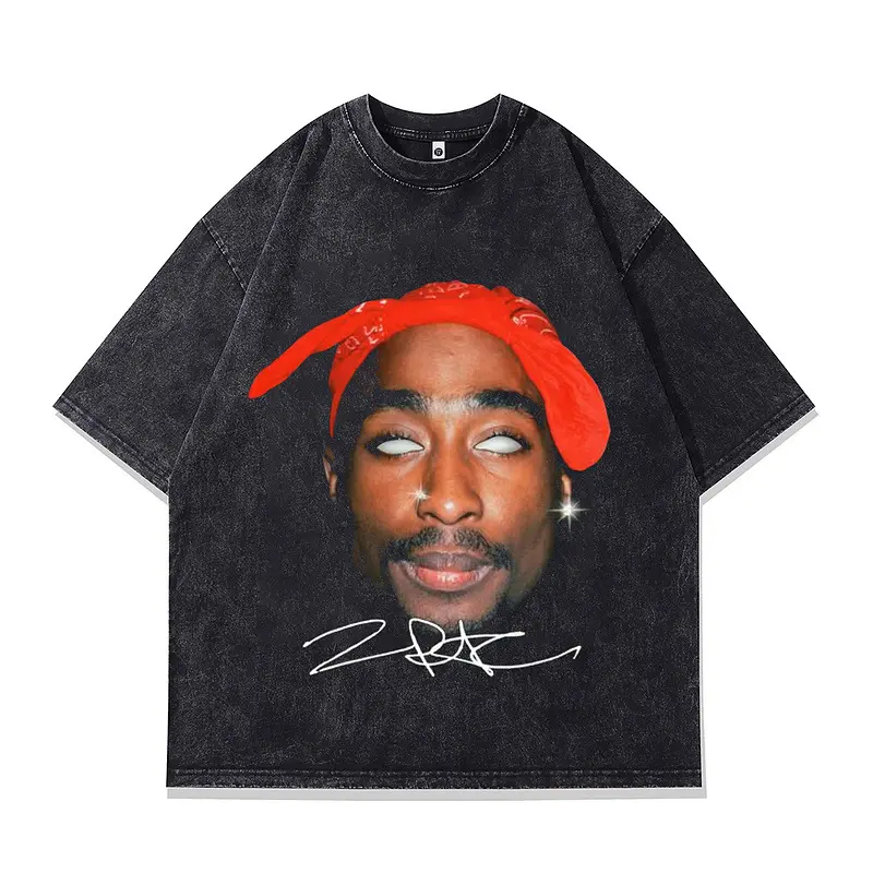 Чорна oversize футболка з великим принтом 2Pac у червоній бандані та білим автографом