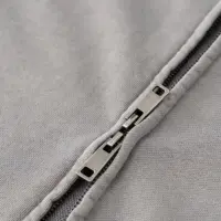Zip-худі «Iron Pulse» з 100% щільної бавовни, у темних відтінках, з капюшоном і блискавкою по всій довжині.