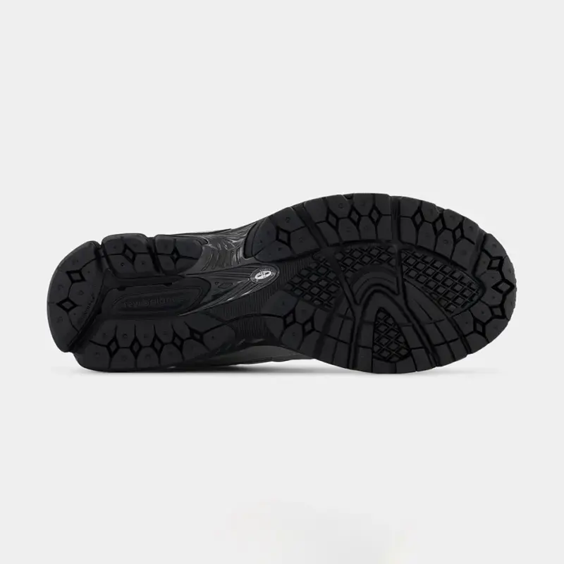 Кросівки New Balance 2002R Running Shoes (Grey/Black) - Зображення 3